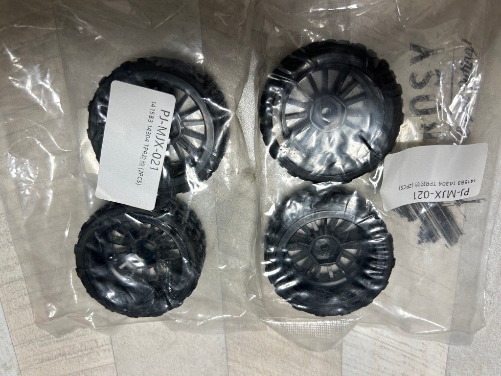 ワッシャー1枚を探してYOYOHOBBYで1万円分注文。肝心のワッシャーは手に入らなかった