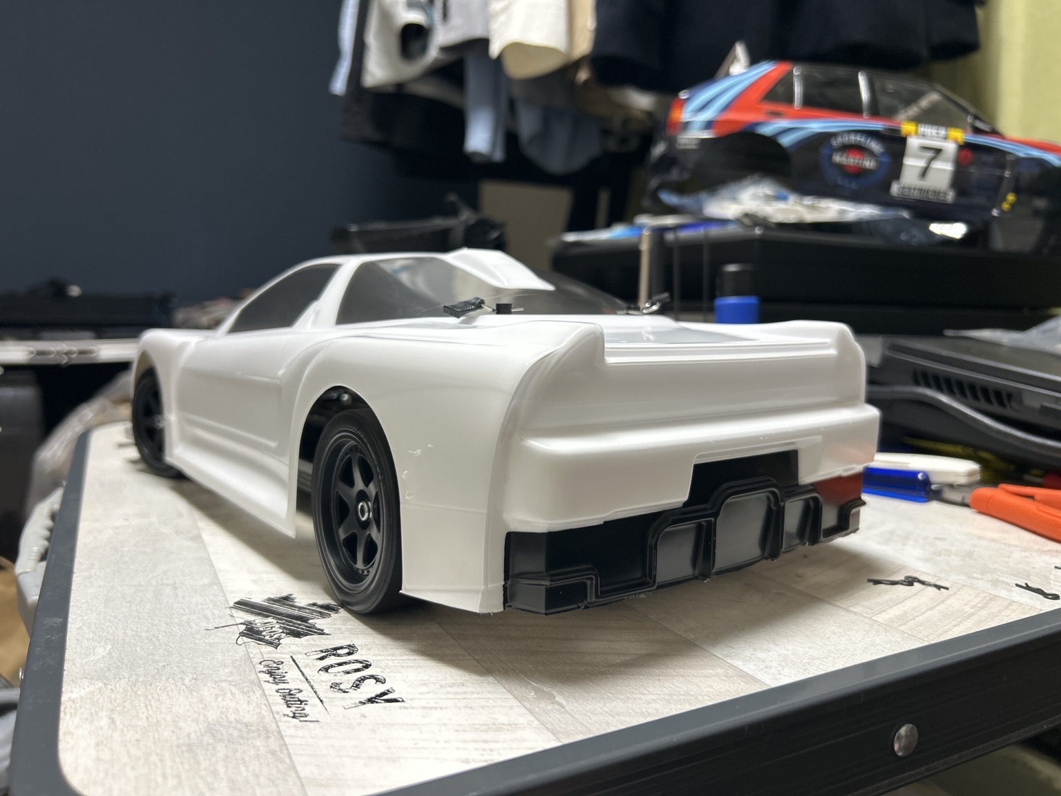 Honda NSXボディを後方から見た状態